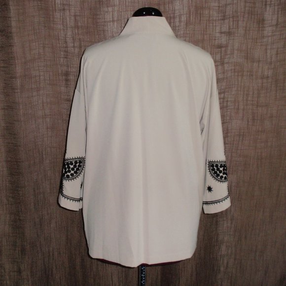 Linea Dell'Olio Open Front Tan Black Embroidery Cardigan Sz M 3/4 Sleeves - Picture 5 of 15